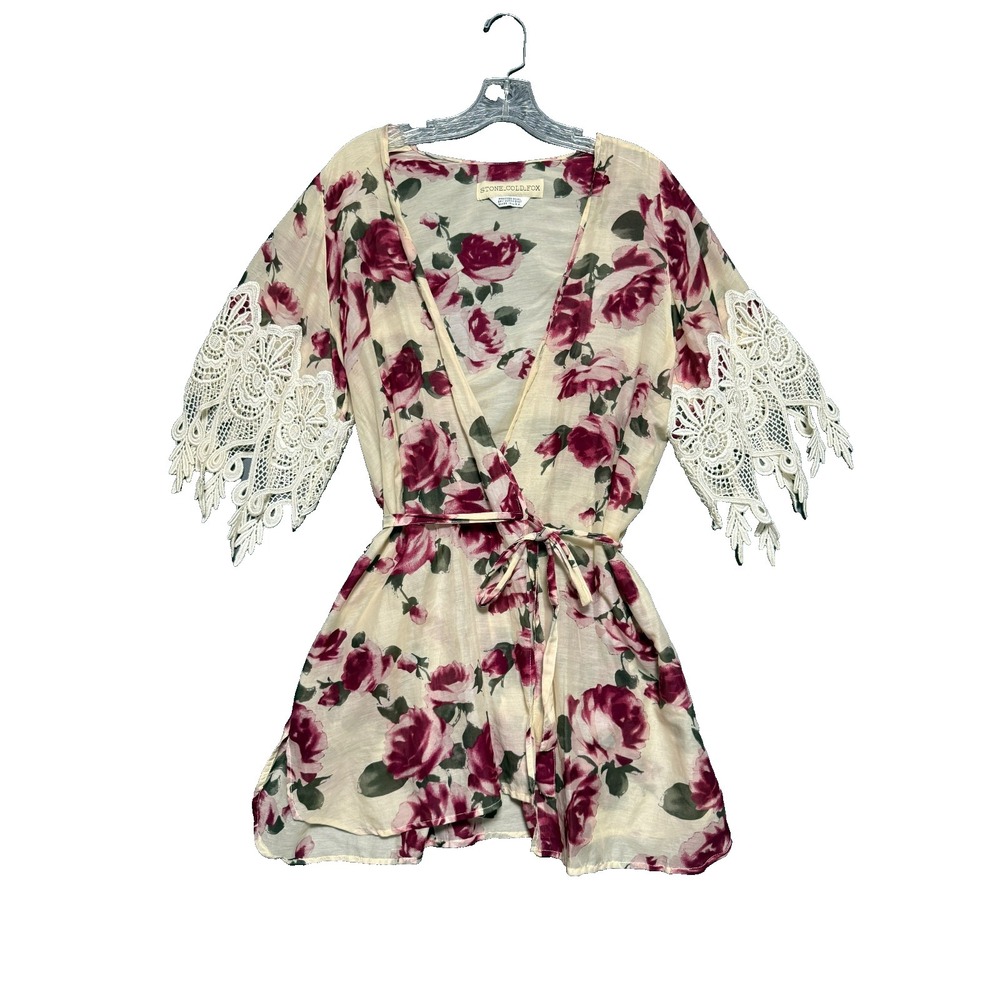 Stone Cold Fox Floral Kimono Robe Lace Sleeve Wrap XS/M Boho Festival Cover Up
